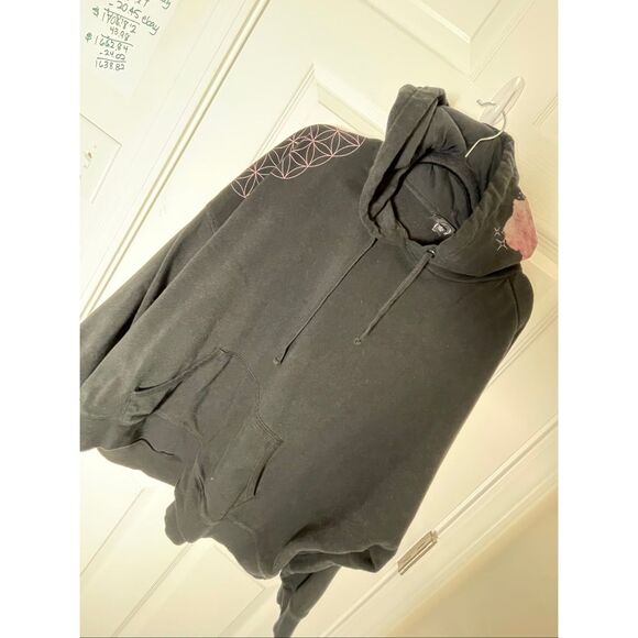 Torrid women’s black floral hoodie size 2 or 2X - Picture 1 of 6